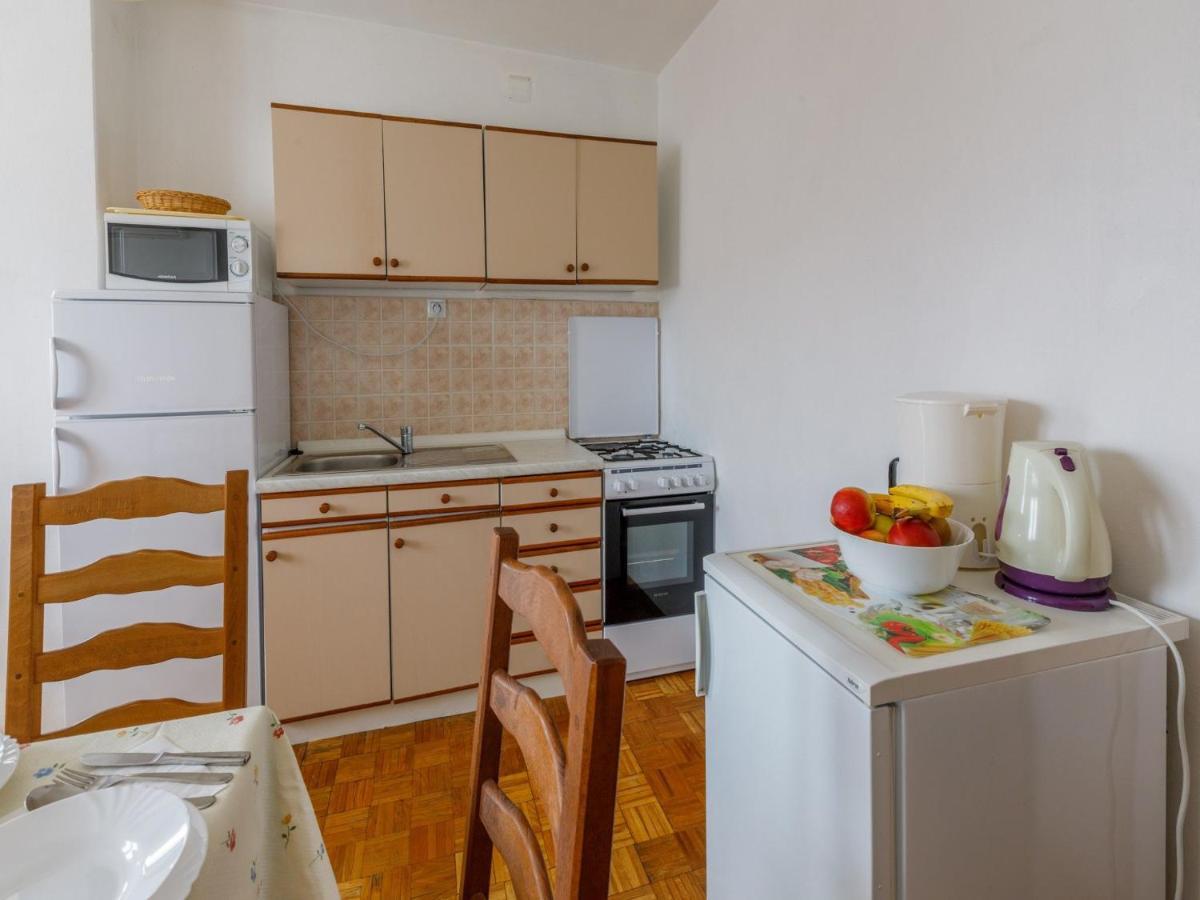 Apartments Biserka Цриквеница Экстерьер фото