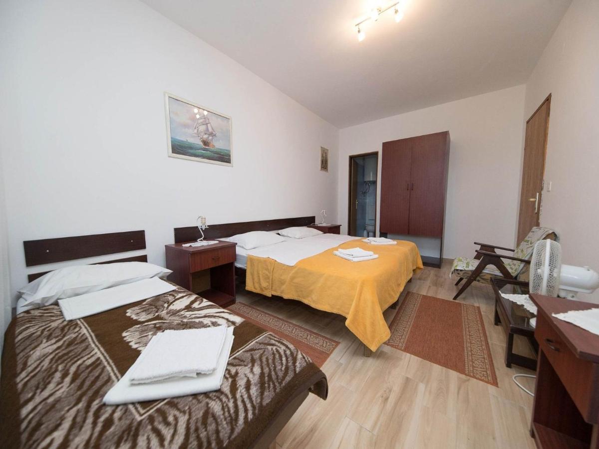 Apartments Biserka Цриквеница Экстерьер фото