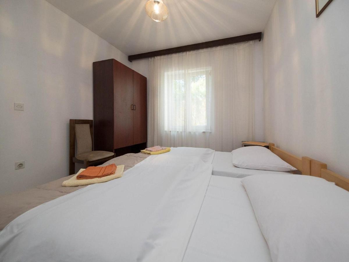 Apartments Biserka Цриквеница Экстерьер фото