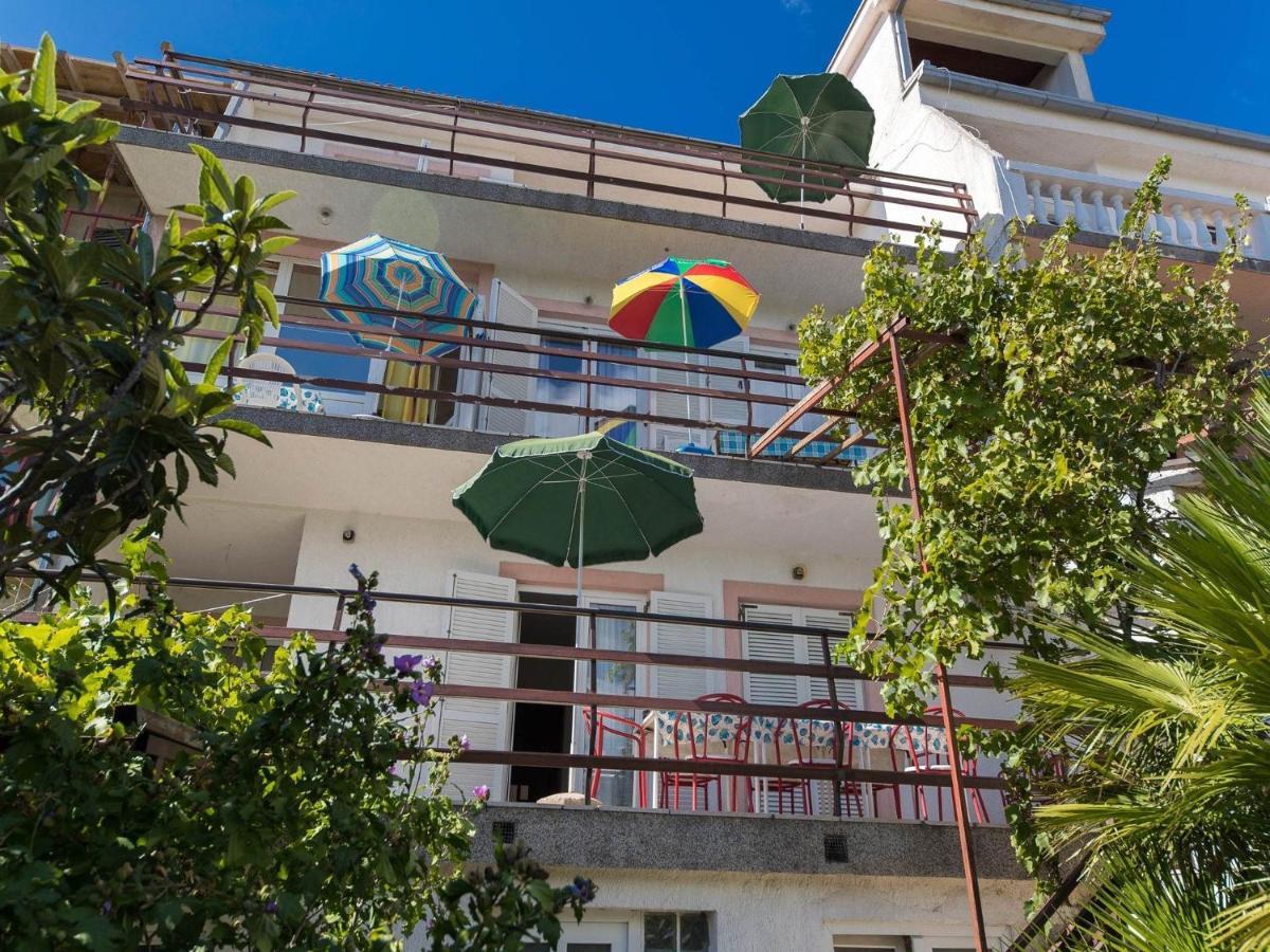 Apartments Biserka Цриквеница Экстерьер фото